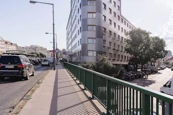 hampton by hilton vienna city west