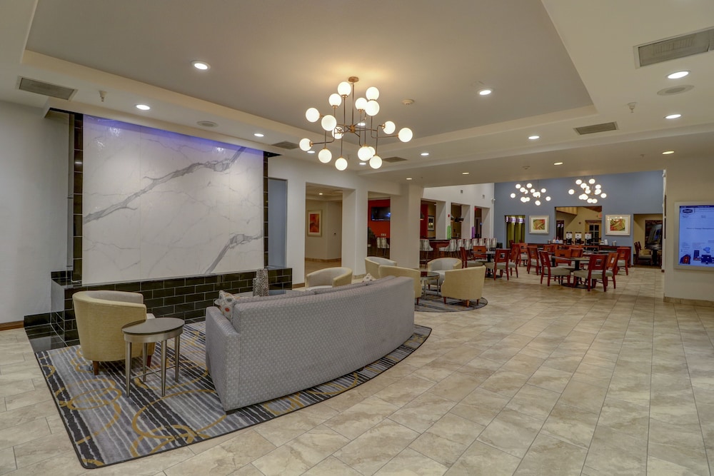 hampton inn tropicana