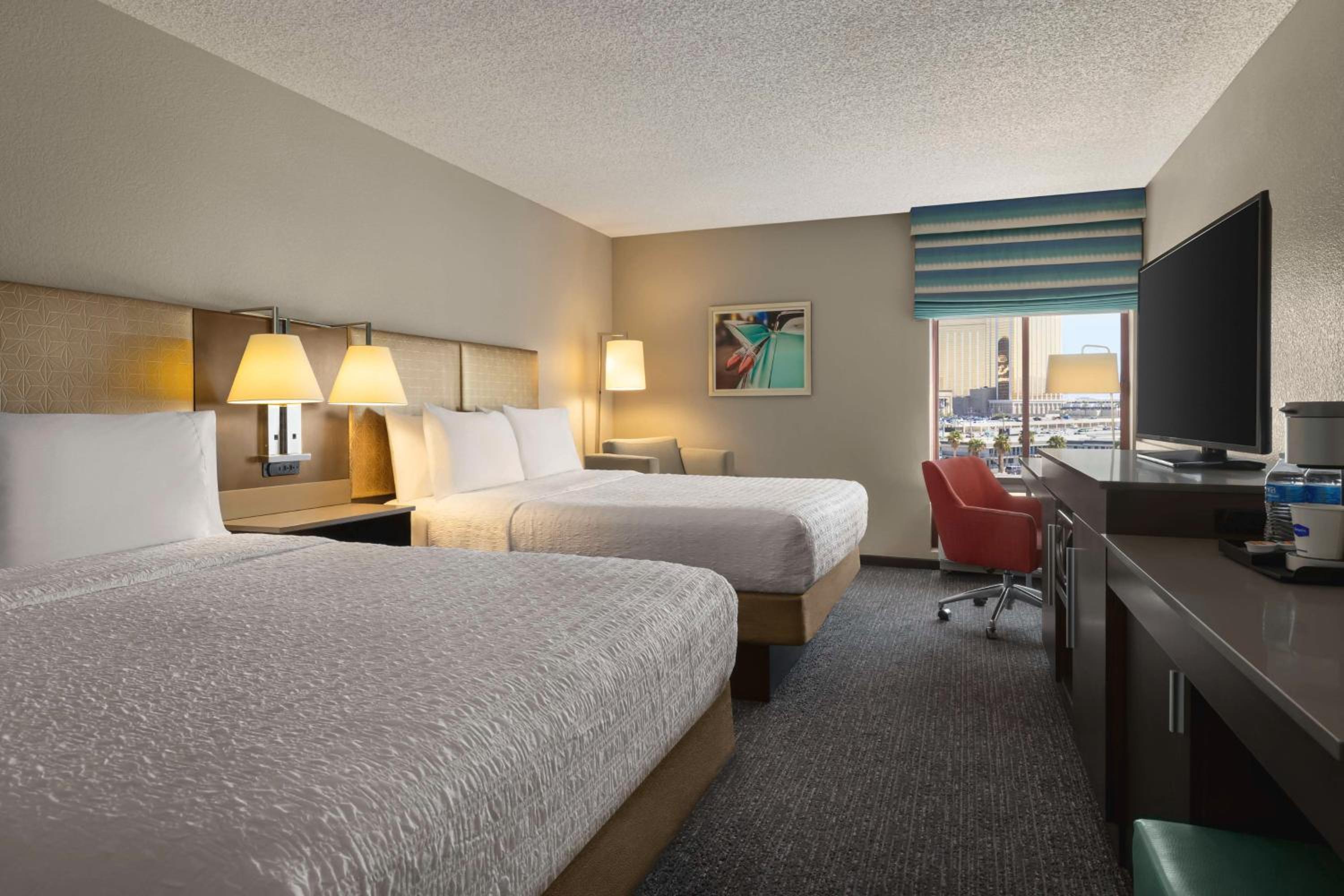 hampton inn tropicana