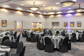 hampton inn tropicana