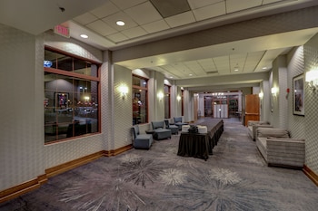 hampton inn tropicana