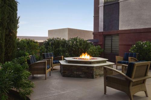 hampton inn tropicana