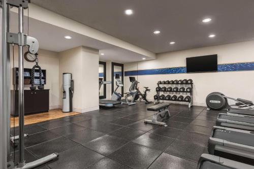 hampton inn tropicana