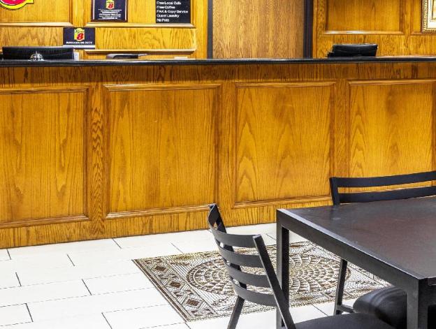 super 8 by wyndham league city kemah area