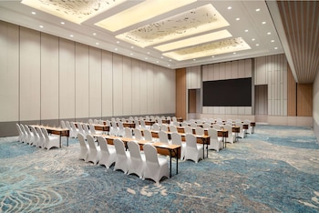 doubletree by hilton jakarta bintaro jaya
