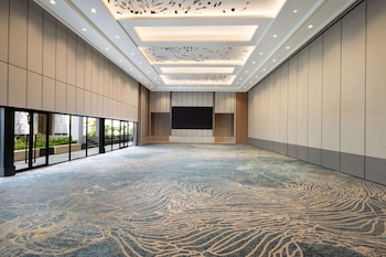 doubletree by hilton jakarta bintaro jaya