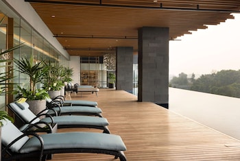 doubletree by hilton jakarta bintaro jaya