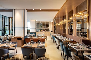 doubletree by hilton jakarta bintaro jaya