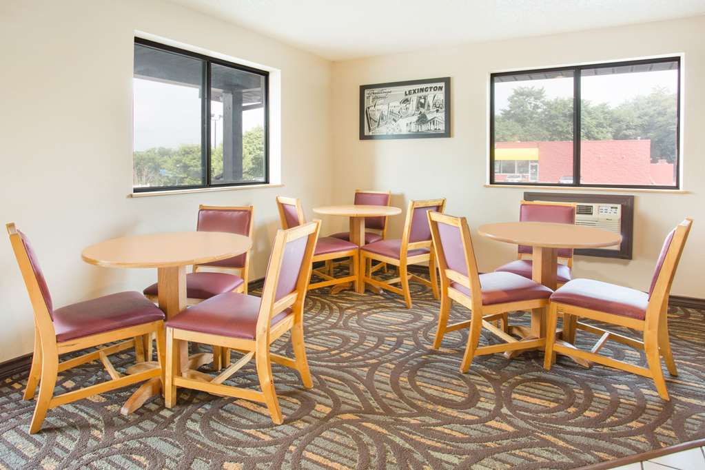 super 8 by wyndham lexington va