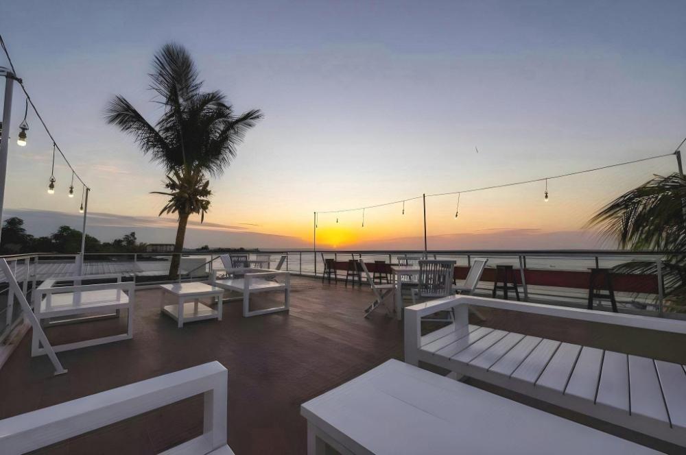 kristal hotel kupang