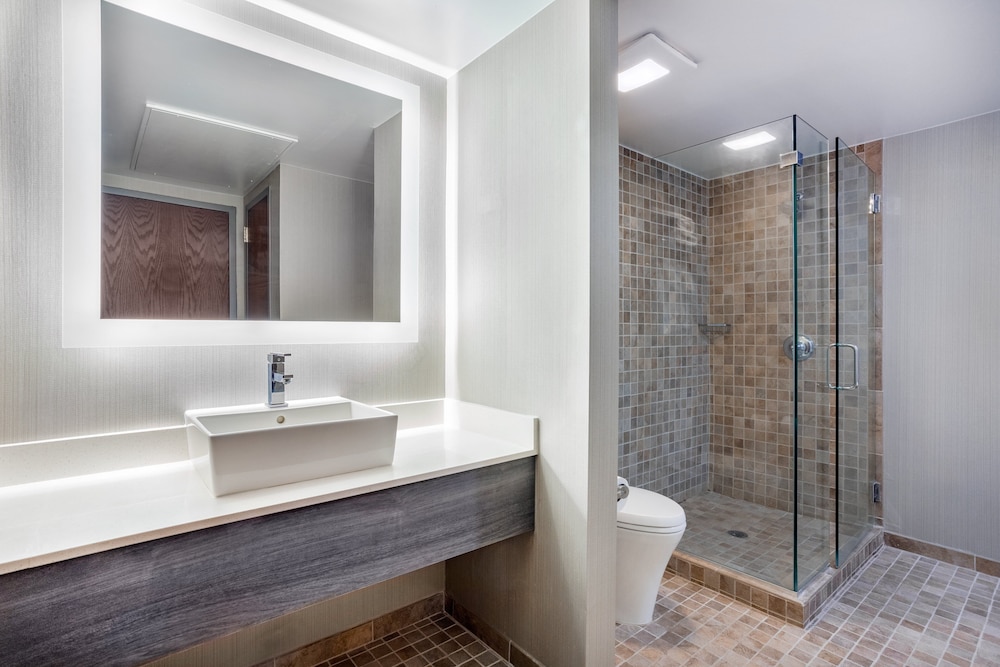 holiday inn lafayette city centre by ihg