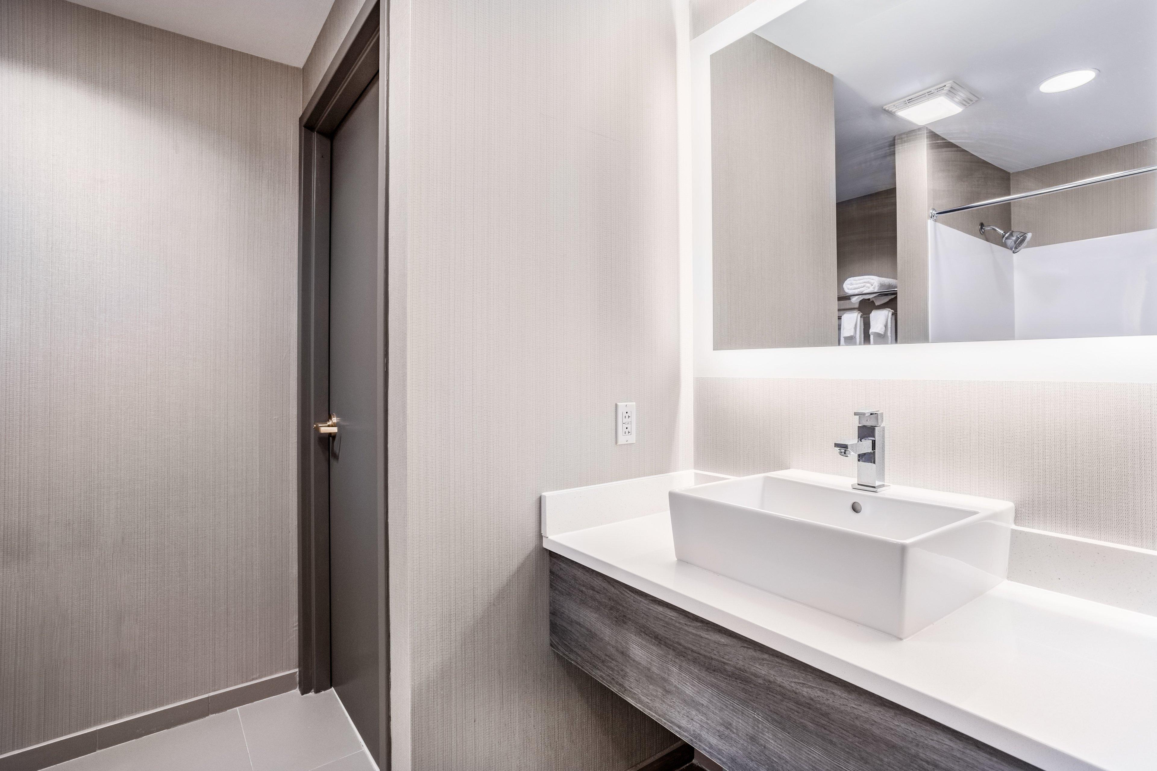holiday inn lafayette city centre by ihg