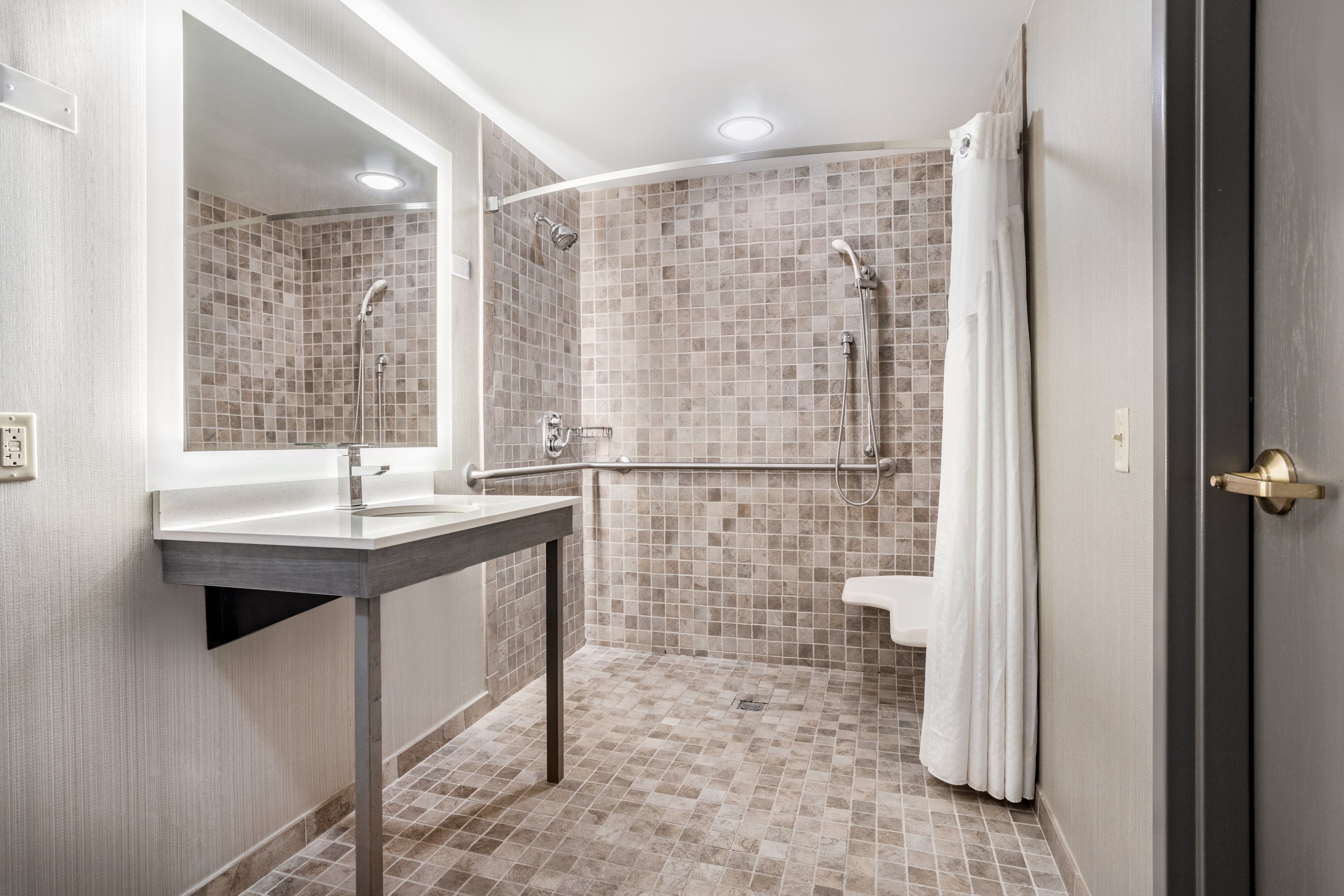 holiday inn lafayette city centre by ihg
