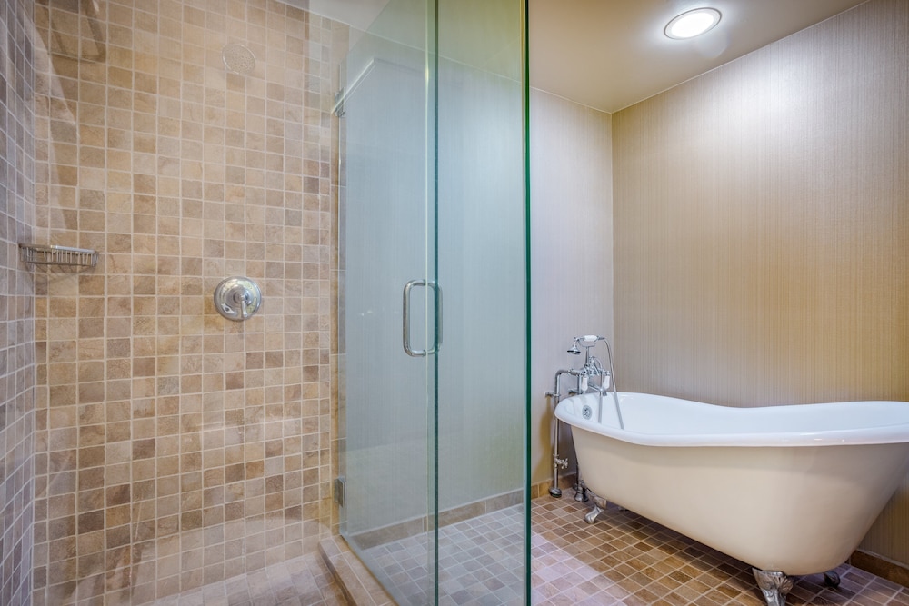 holiday inn lafayette city centre by ihg