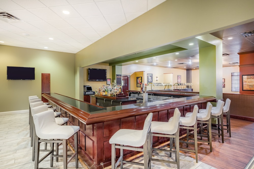 holiday inn lafayette city centre by ihg
