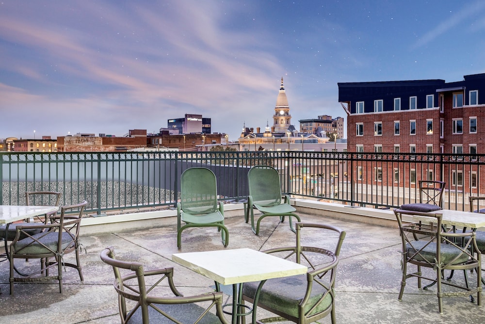 holiday inn lafayette city centre by ihg