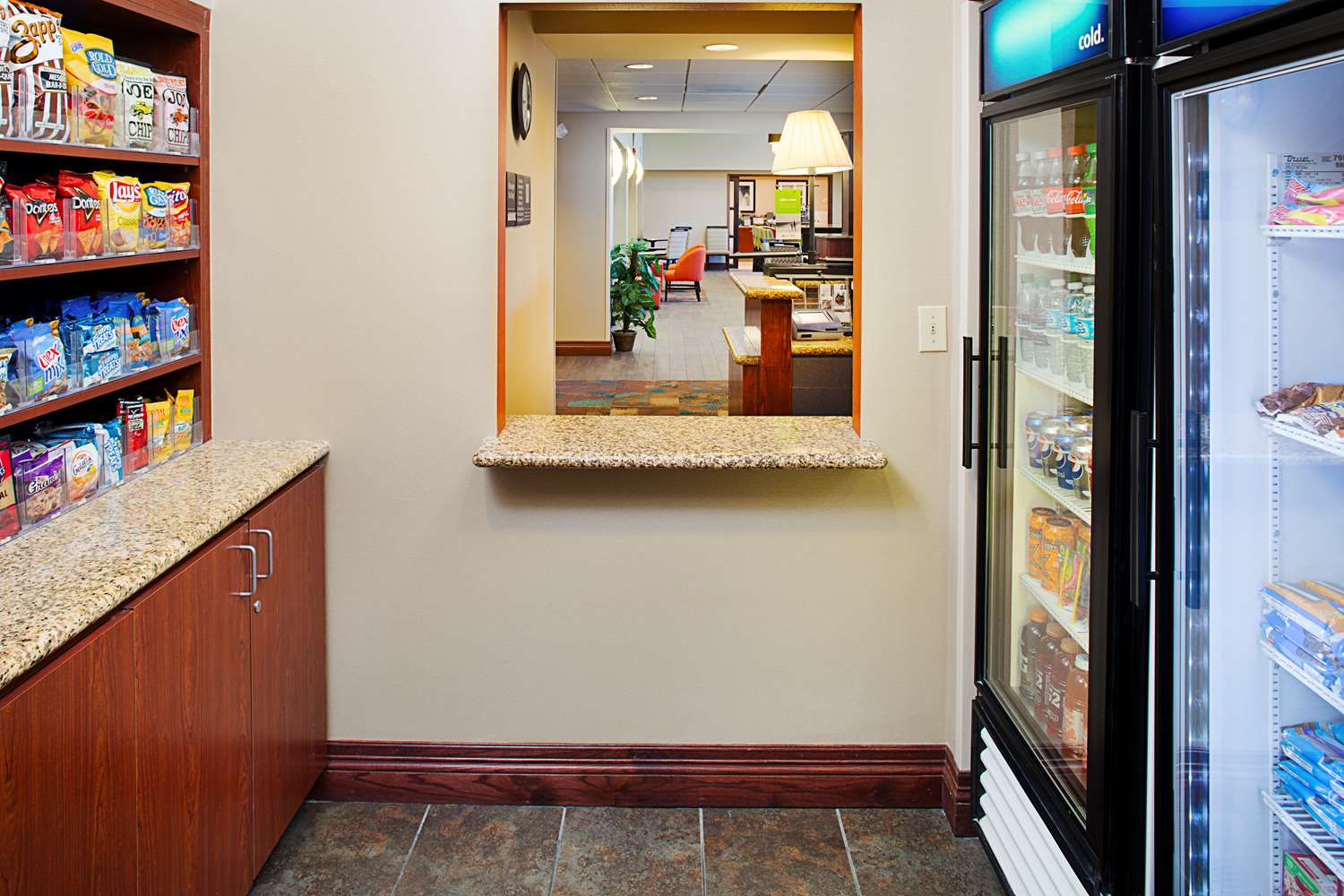 hampton inn and suites lancaster