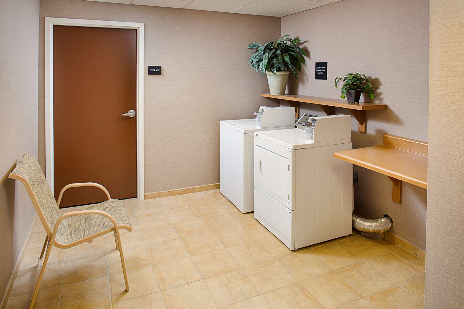 hampton inn and suites lancaster