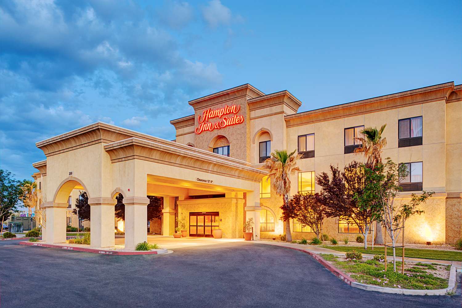 hampton inn and suites lancaster