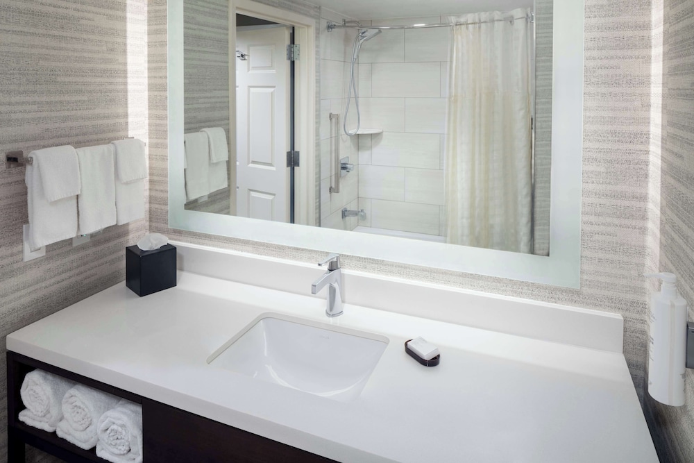 embassy suites by hilton laredo