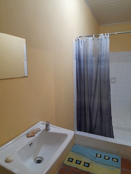 queens comfort inn