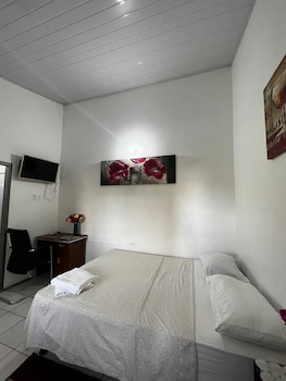 queens comfort inn