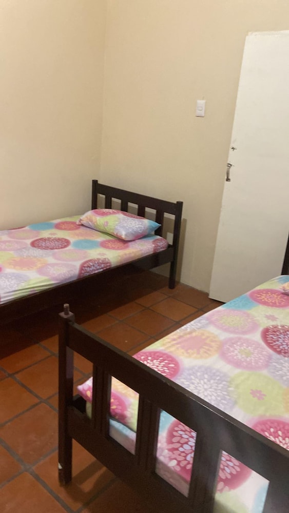 queens comfort inn