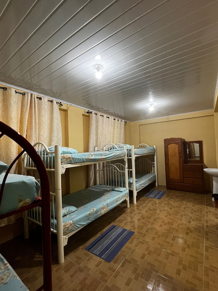 queens comfort inn