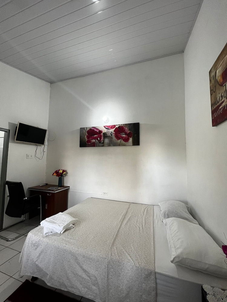 queens comfort inn