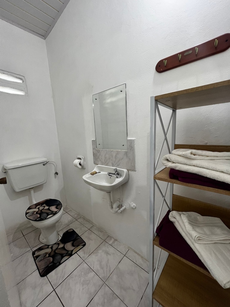 queens comfort inn