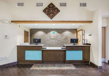 Quality Inn & Suites Lawrence - University Area,Topeka>>Lawrence,3 star