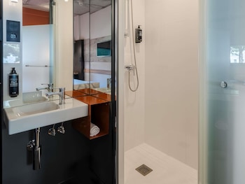 ibis budget madrid aeropuerto