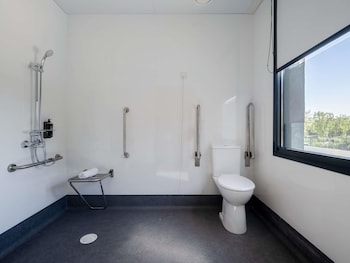 ibis budget madrid aeropuerto