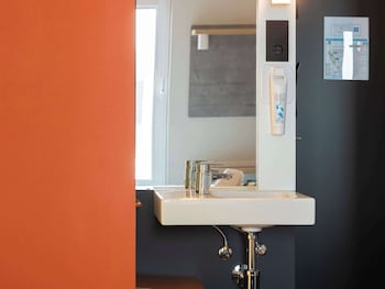 ibis budget madrid aeropuerto