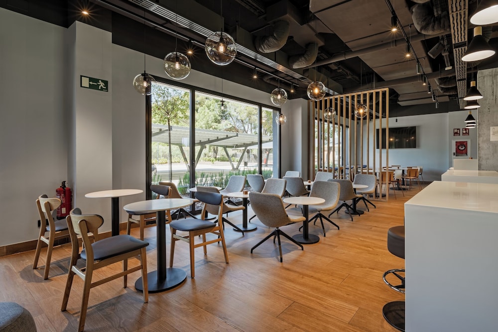 ibis budget madrid aeropuerto