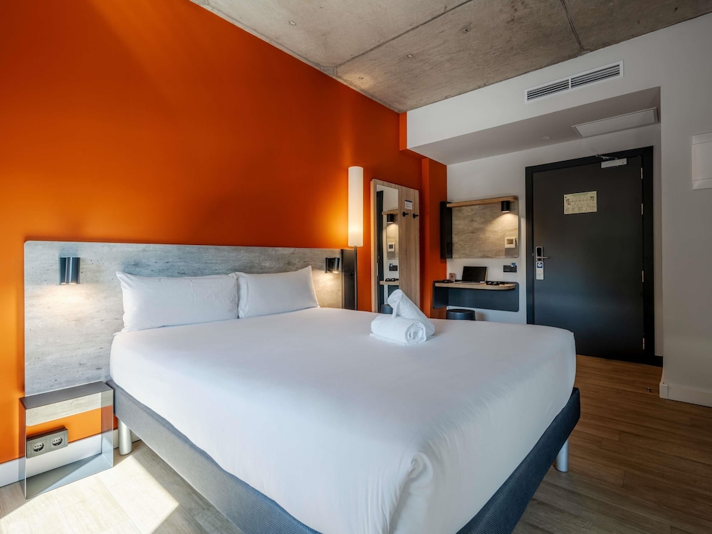 ibis budget madrid aeropuerto