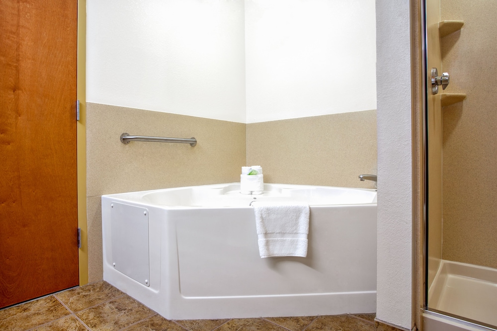 holiday inn express hotel and suites inverness by ihg
