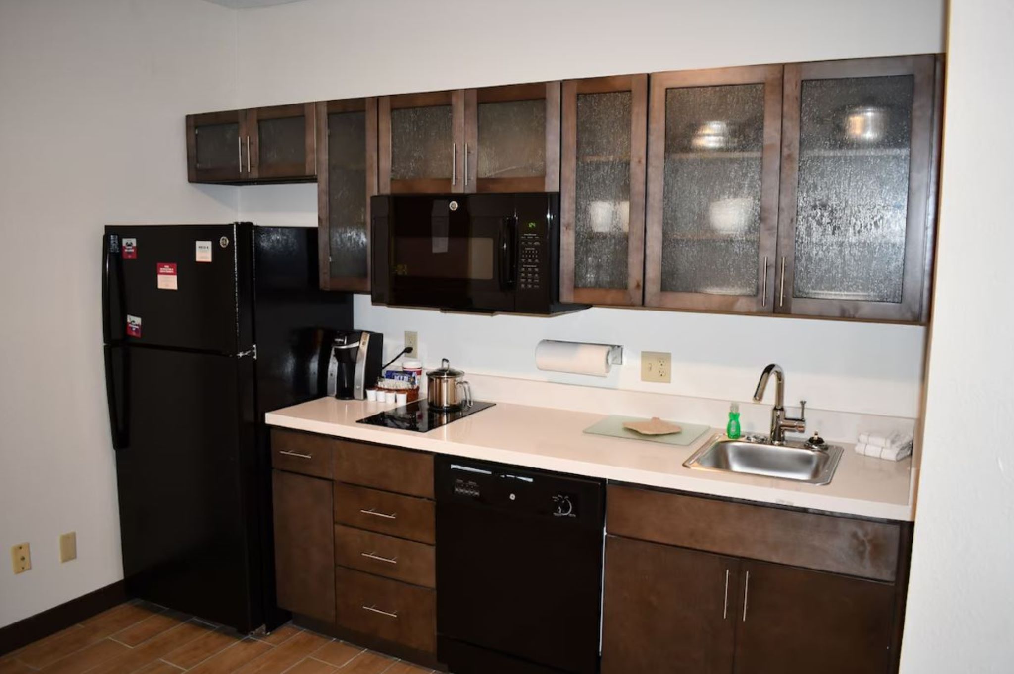 candlewood suites grand rapids airport by ihg
