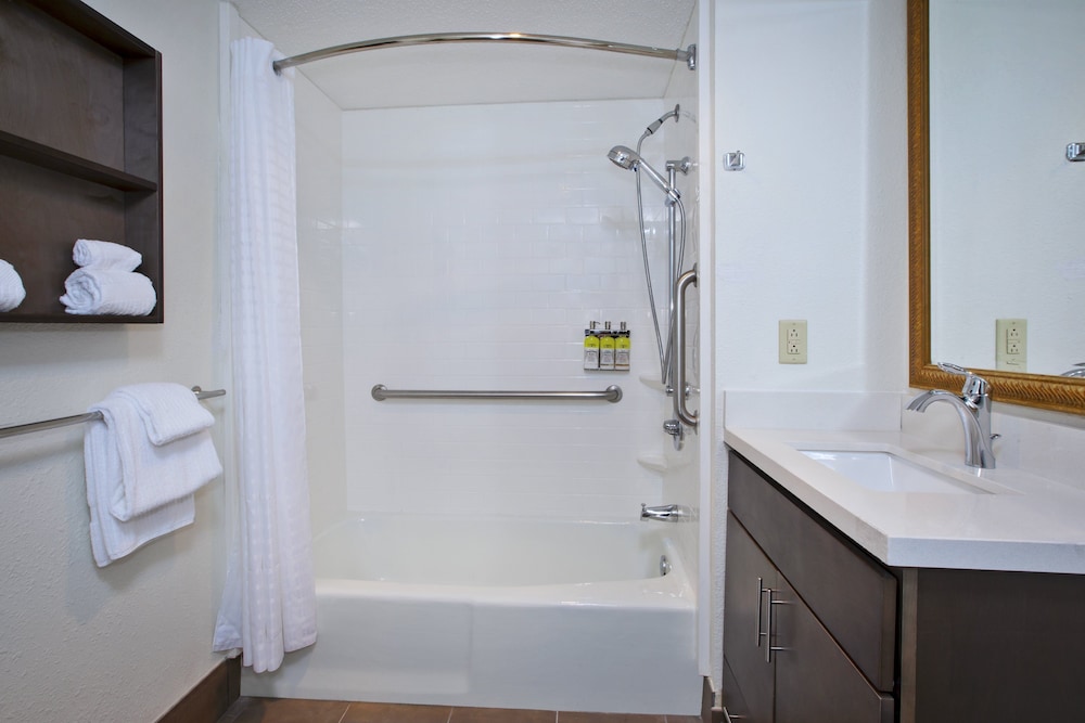 candlewood suites grand rapids airport by ihg
