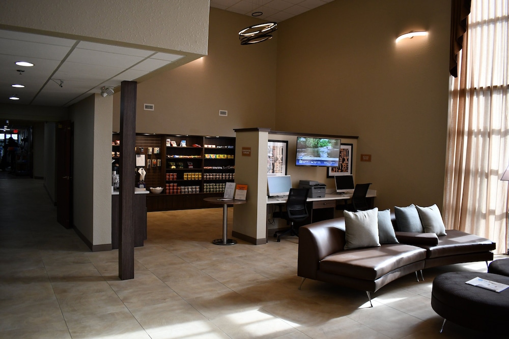 candlewood suites grand rapids airport by ihg