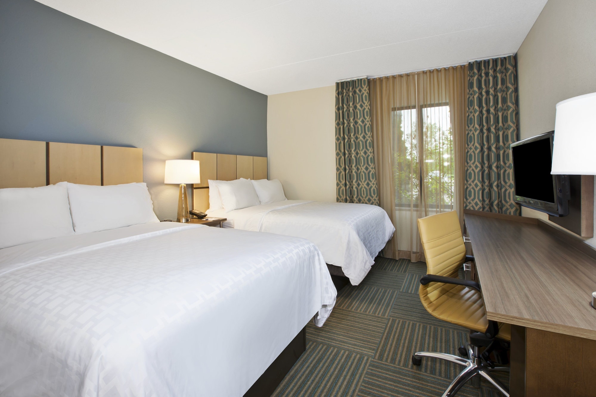 candlewood suites grand rapids airport by ihg