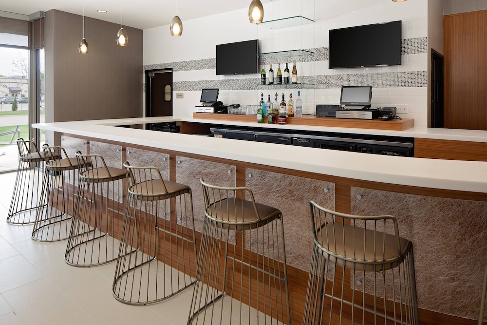 springhill suites green bay