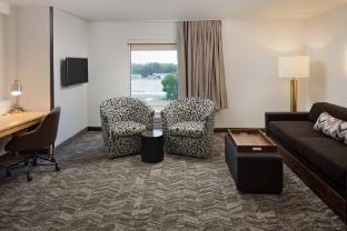 springhill suites green bay