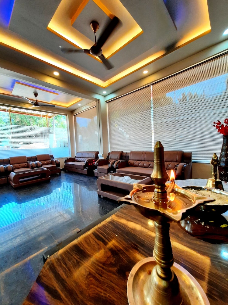 hotel golden heights gokarna