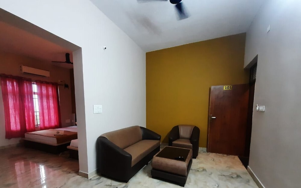 hotel golden heights gokarna