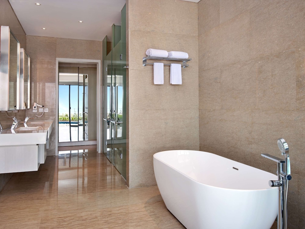 grand mercure lampung