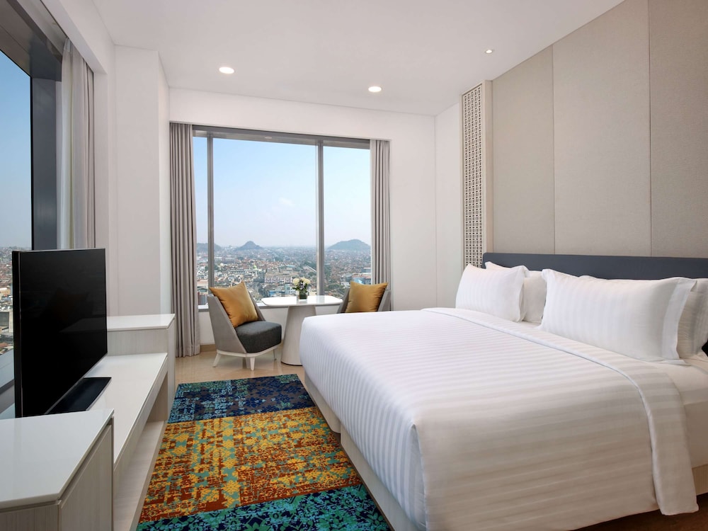 grand mercure lampung