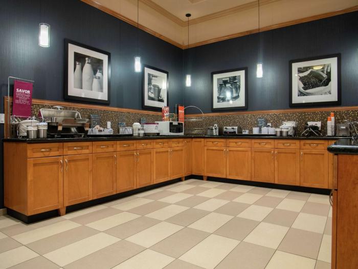 hampton inn by hilton kamloops