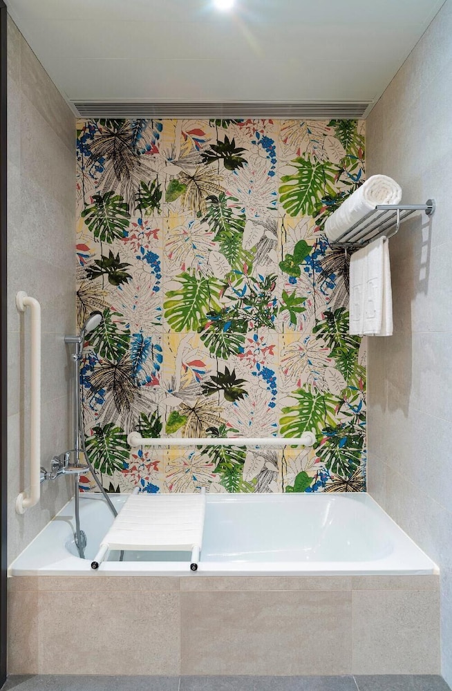 hotel ease access lai chi kok