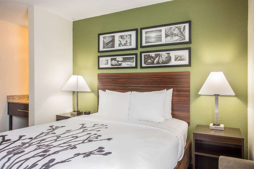 sleep inn kansas city international airport